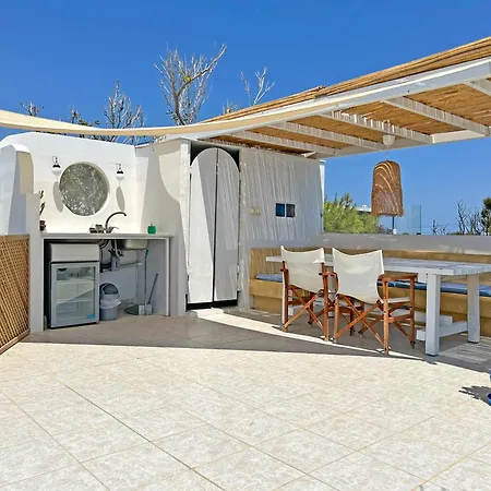 Danae - Seaside With Pool & Hot Tub Villa Piso Livadi