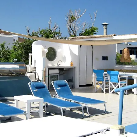 Danae - Seaside With Pool & Hot Tub Villa Piso Livadi