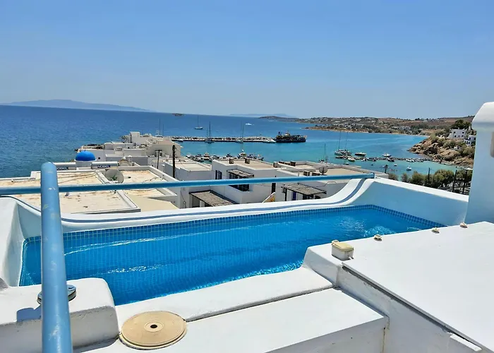 Danae - Seaside With Pool & Hot Tub *